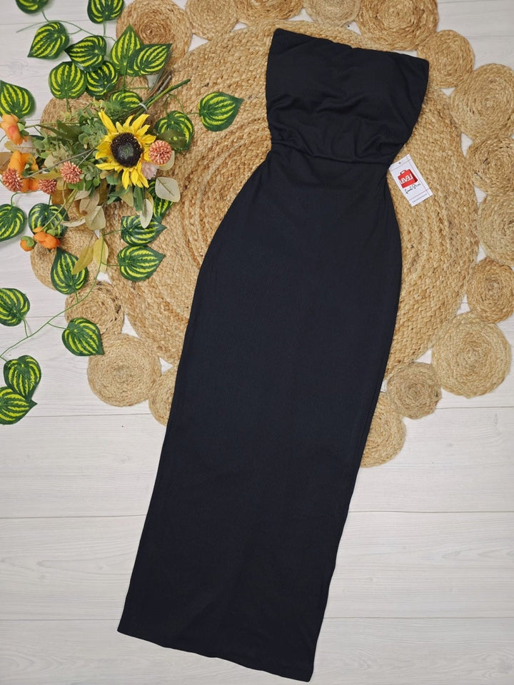 Abito a costine lungo a fascia con coppe - Nero - Level Stores