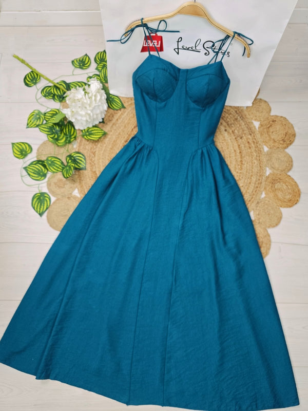Abito con bretelle regolabili elasticizzato scollo a cuore coppe preformate corsetto con elastico sul retro e gonna ampia Ottanio Level Stores