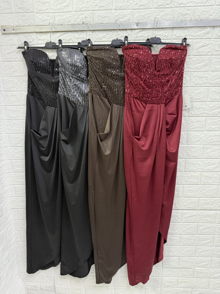 Abito con paillettes scollo a cuore aderente elasticizzato elegante Nero Level Stores