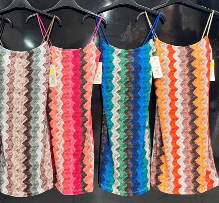Abito corto con bretelle a costine con fantasia zig zig multicolore Aderente Elasticizzato - Blu elettrico - Level Stores
