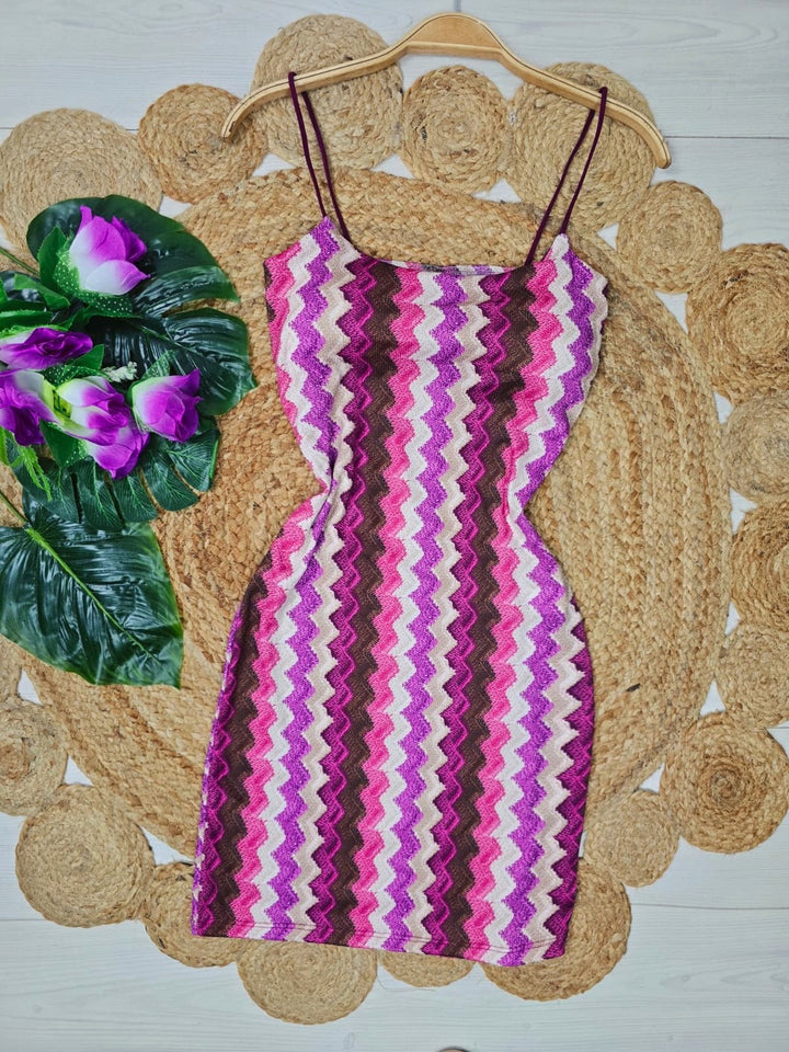 Abito corto con coppe preformate con bretelle a costine con fantasia zig zig multicolore Aderente Elasticizzato - Viola - Level Stores