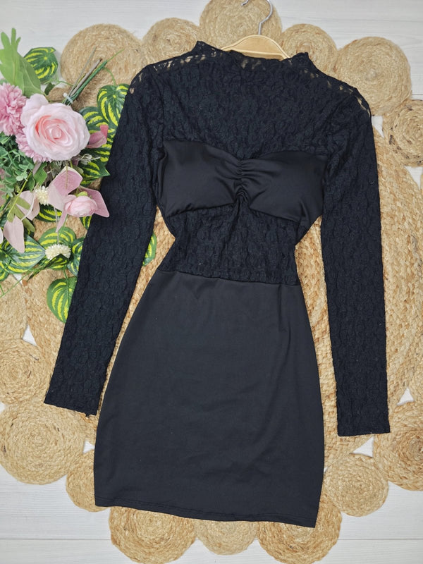Abito corto in pizzo con coppe preformate manica lunga aderente Nero Level Stores
