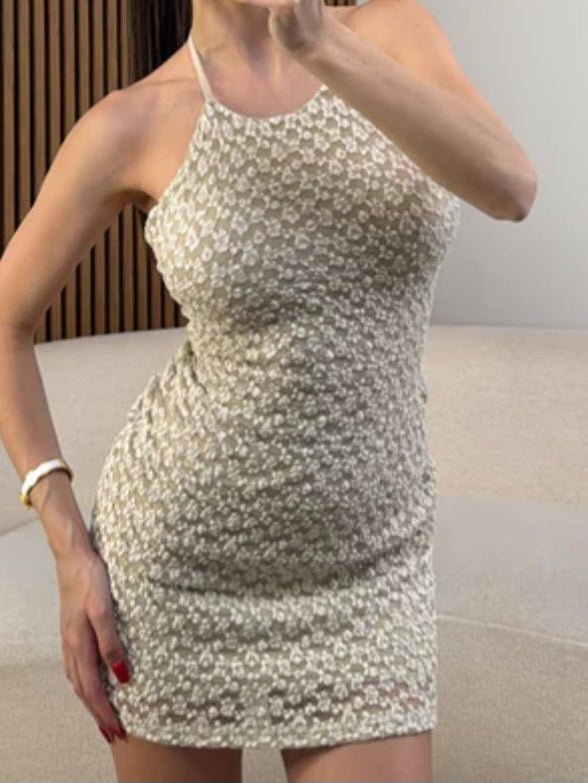Abito corto in pizzo con scollo all'american e vestibilità aderente Nero Level Stores