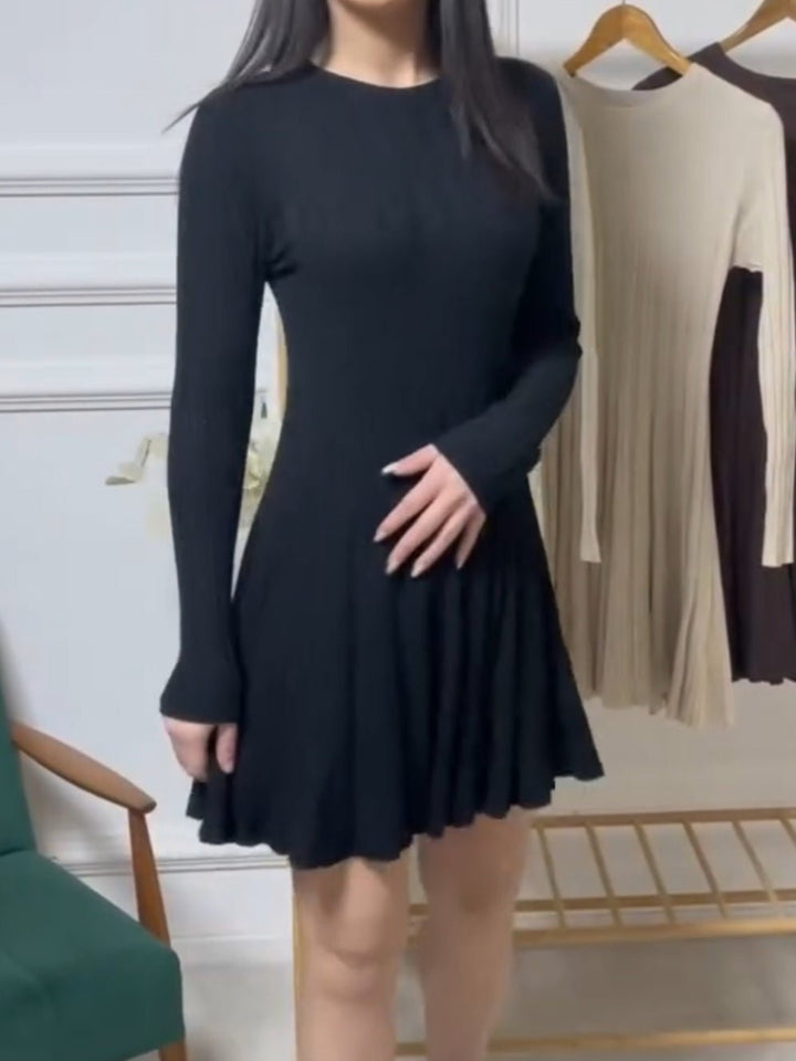 Abito da donna in tessuto a costine con maniche lunghe, design aderente ed elasticizzato volant morbido e caldo Nero Level Stores