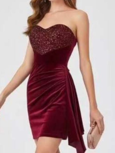 Abito in ciniglia scollo a cuore con paillettes con coppe preformate elegante Nero Level Stores