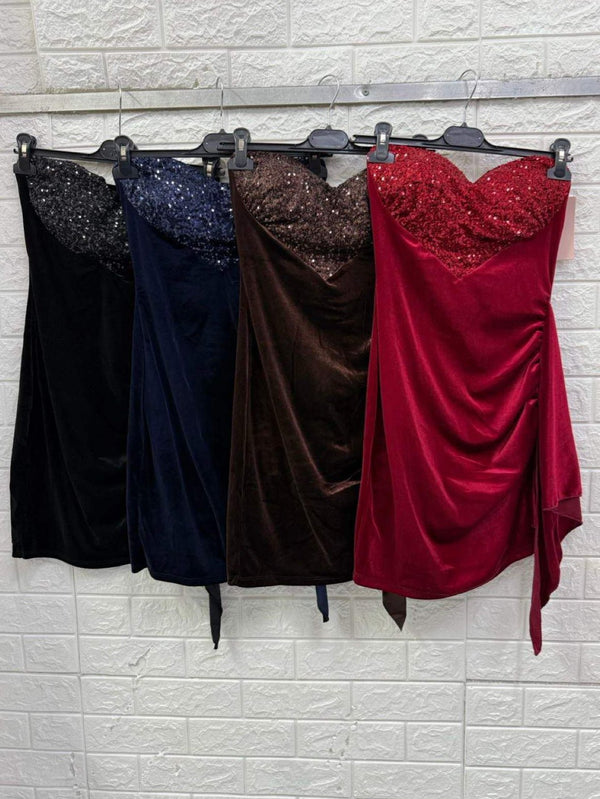 Abito in ciniglia scollo a cuore con paillettes con coppe preformate elegante Nero Level Stores