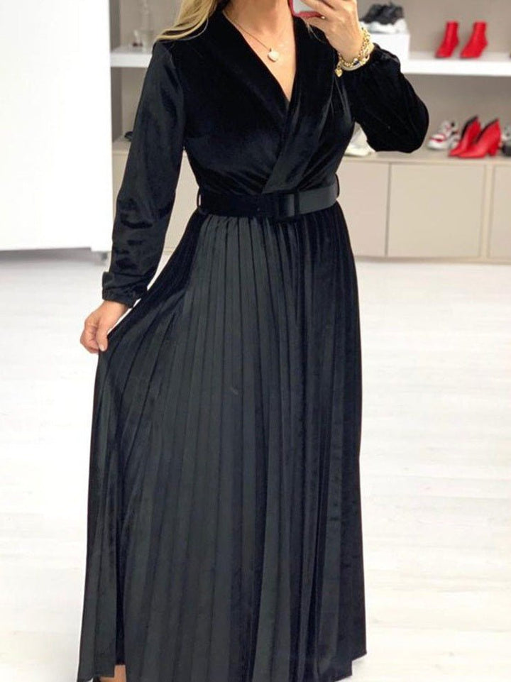Abito in ciniglia scollo a v manica lunga inclusa la cintura gonna plissettate ampia Nero Level Stores