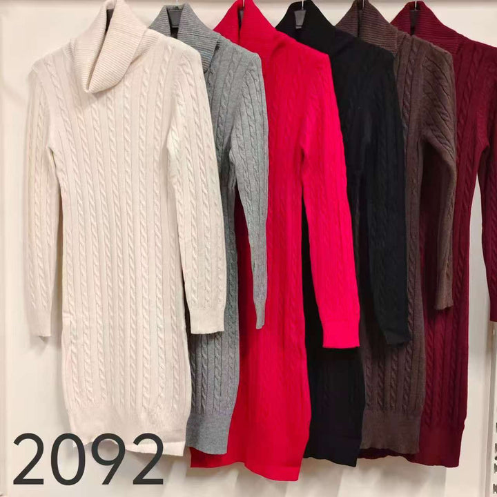 Abito in maglia collo alto pesante con motivo intreccio morbido e caldo Marrone Level Stores