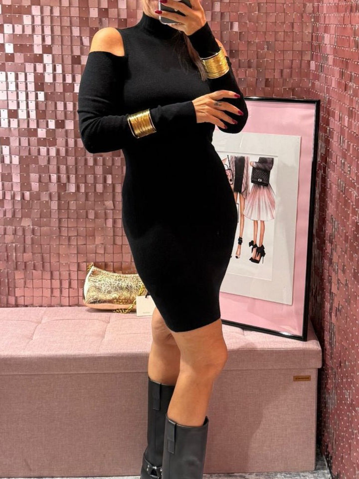 Abito in maglia con maniche lunghe, design aderente ed elasticizzato morbido e caldo Nero Level Stores