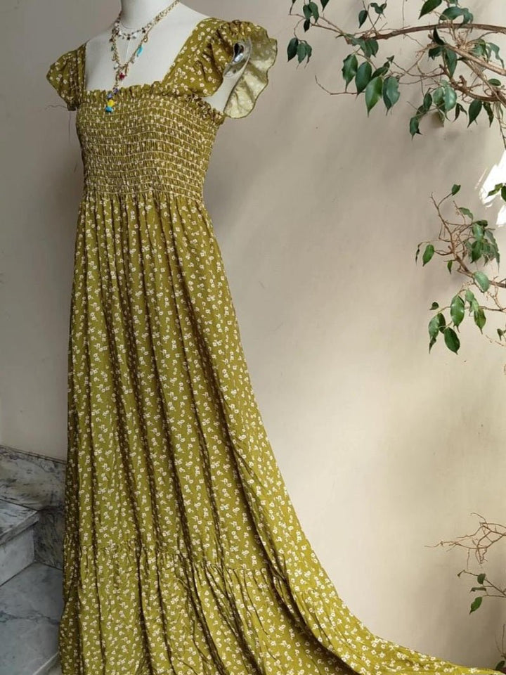 Abito Leggero con fantasia floreale spalline con volant con fascia arricciata elasticizzato gonna svasata con balza sul fondo - Giallo - Level Stores