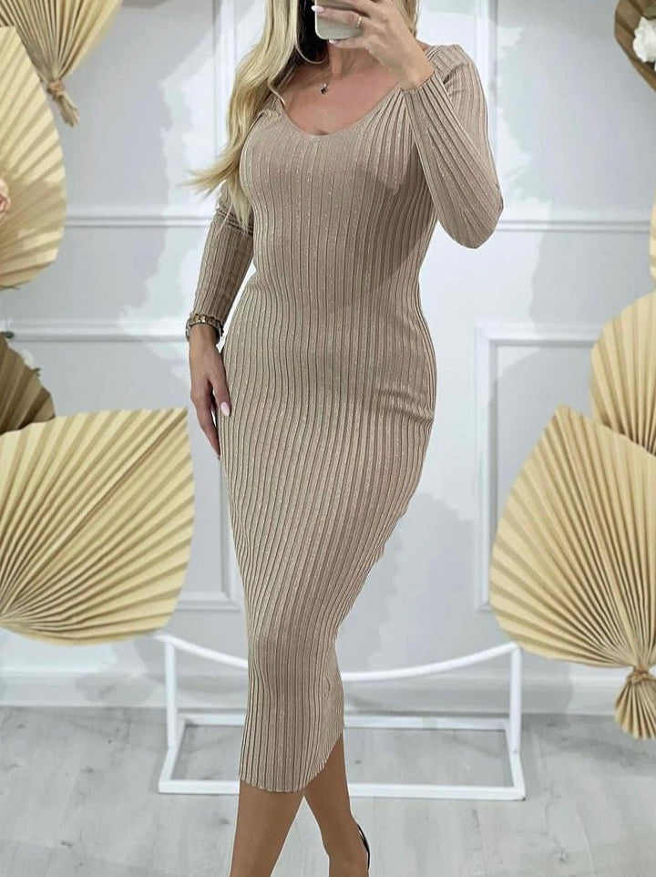 Abito lungo in maglia a costine modello tubino scollo a v elasticizzato morbido e caldo Beige Level Stores