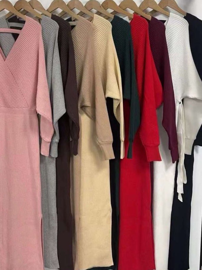 Abito lungo in maglia a costine scollo a v con spacco inclusa la cintura elasticizzato morbido e caldo Marrone Level Stores