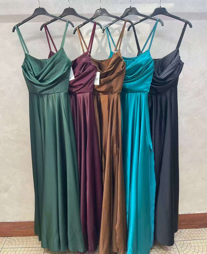 Abito lungo in raso con bretelle regolabili spacco e chiusura con zip elegante Marrone Level Stores