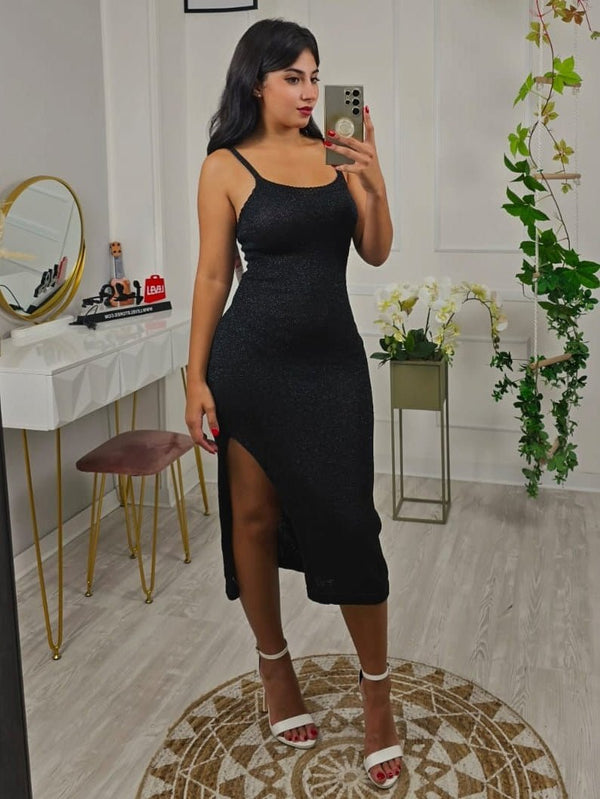 Abito lungo traforato traforato Lurex con spacco aderente elasticizzato e lacci regolabili sul retro Nero Level Stores