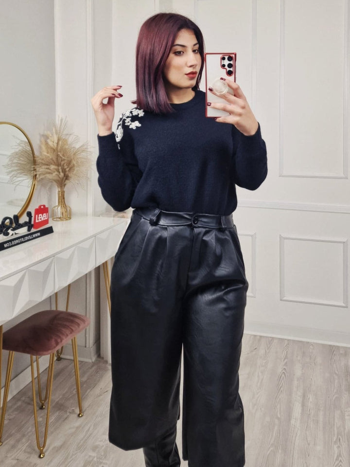 Bermuda in ecopelle con elastico in vita Nero Level Stores