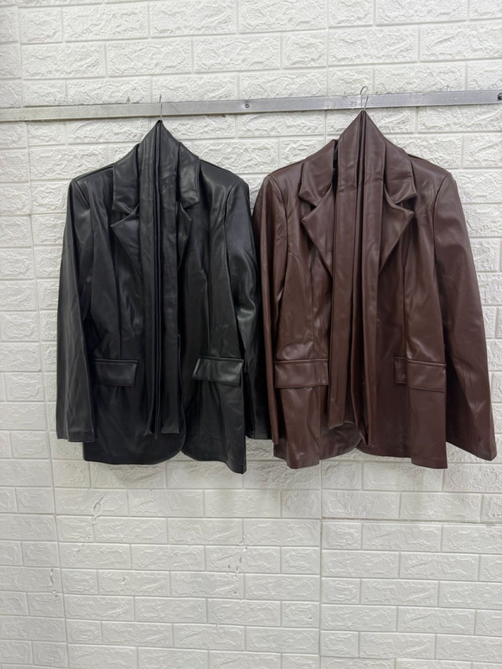 Blazer giacca in ecopelle con bottoni con cintura inclusa Nero Level Stores