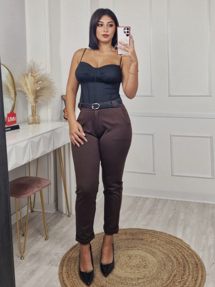 body con coppe preformate con bretelle regolabili aderente elasticizzato Bordo Level Stores