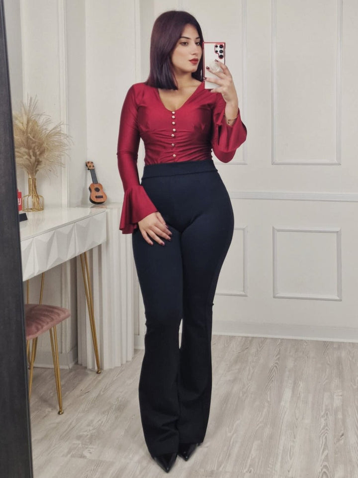 Body in lycra aderente scollo a v con bottoni con maniche lunghe Bordo Level Stores