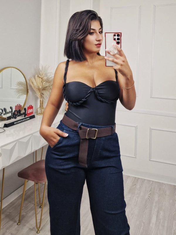 Body in lycra con bretelle intrecciate coppe preformate elasticizzato Nero Level Stores