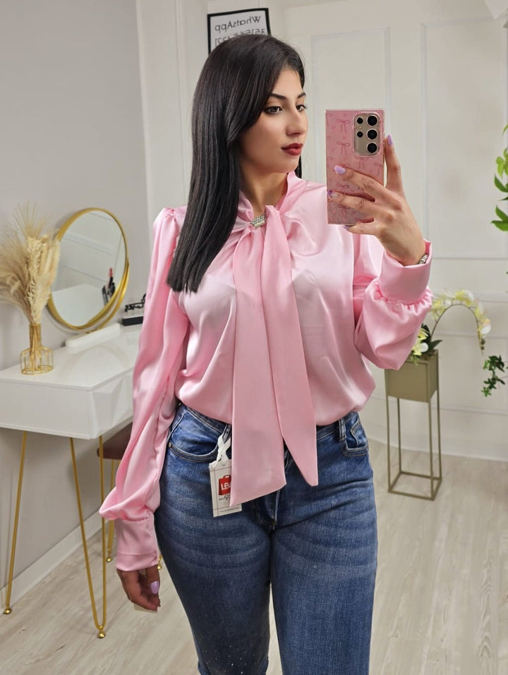 Camicia effetto raso con fiocco al collo strass - Rosa - Level Stores