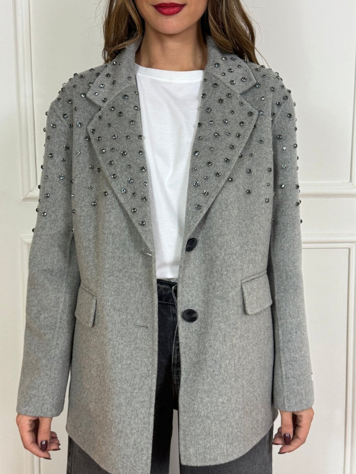 Cappotto in panno con rivetti caratterizzato da chiusura a doppio bottone e tasche laterali Beige Level Stores