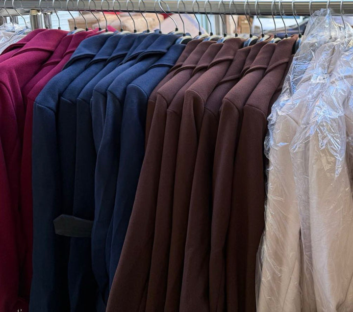 Cappotto lungo in panno caratterizzato da chiusura con bottone inclusa la cintura morbido e caldo Marrone Level Stores