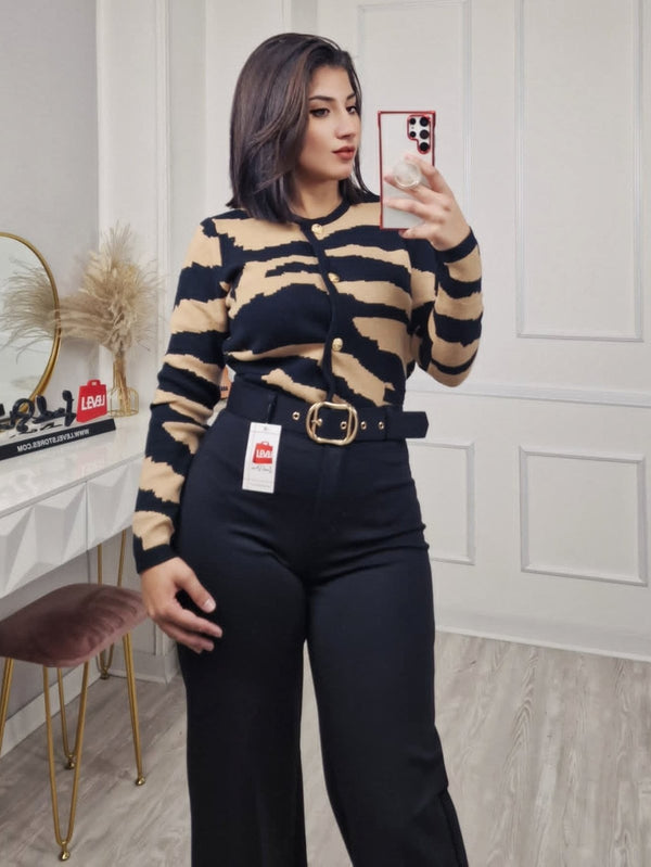 Cardigan in maglia caratterizzato da una fantasia astratta chiusura con bottoni Nero/Bianco Level Stores