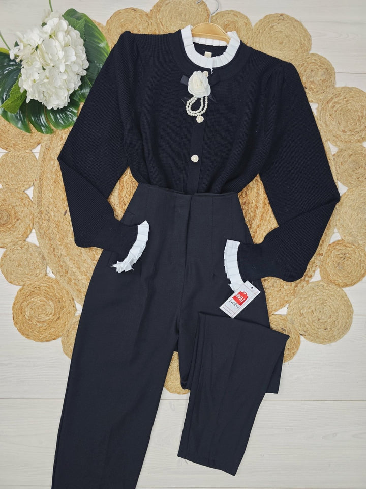 Cardigan in maglia con bottoni strass con fiore perle ,morbido e caldo Nero Level Stores