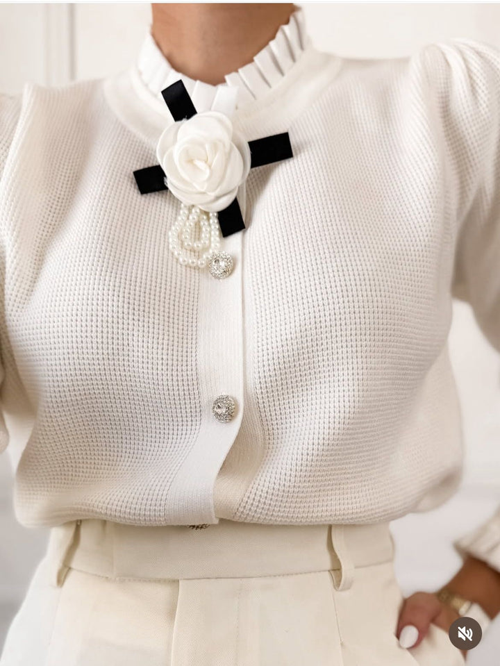 Cardigan in maglia con bottoni strass con fiore perle ,morbido e caldo Nero Level Stores