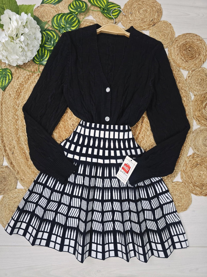 Cardigan in maglia con bottoni strass scollo a v con maniche lunghe a palloncino Nero Level Stores