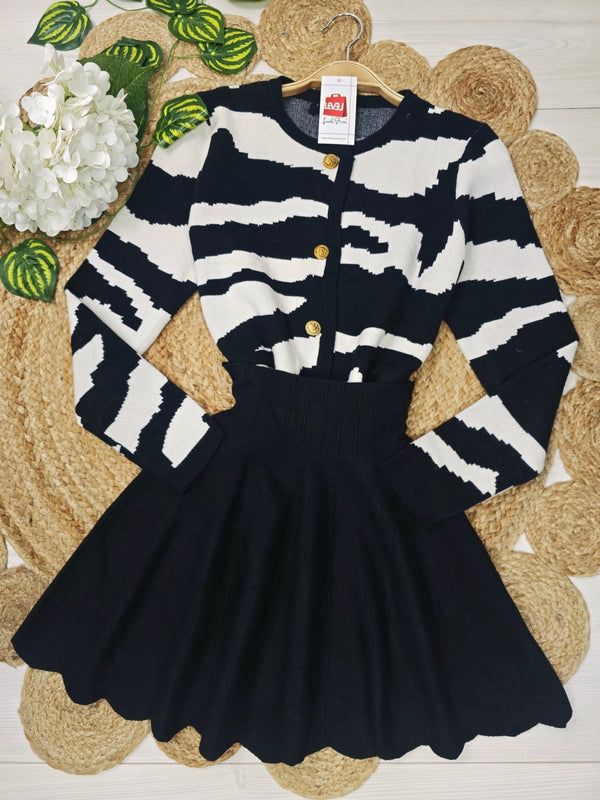 Cardigan in Maglione con fantasia astratta con bottoni Nero/Bianco Level Stores