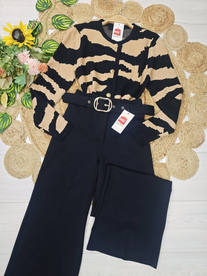 Cardigan in Maglione con fantasia astratta con bottoni Nero/Camel Level Stores