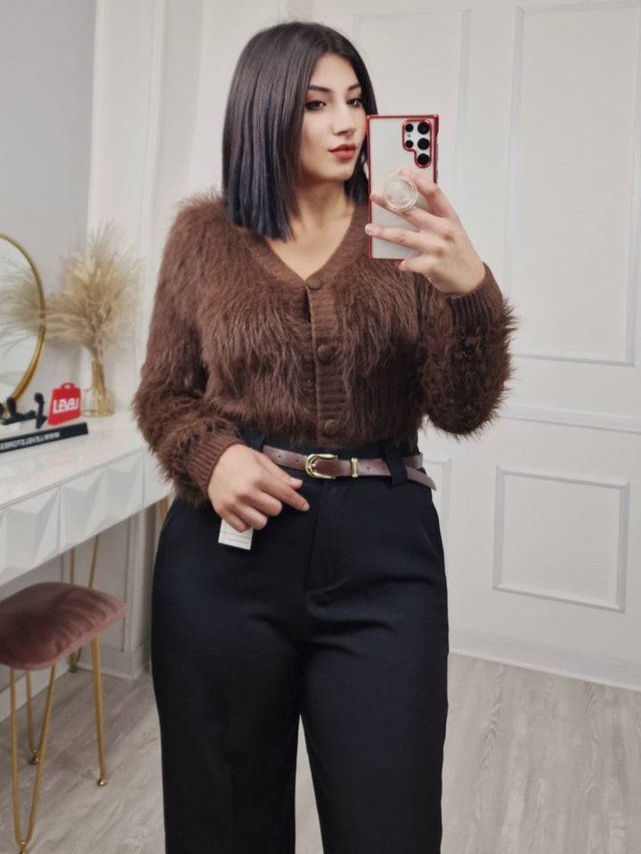 Cardigan in pelliccia modello corto con bottoni morbido e caldo Marrone Level Stores
