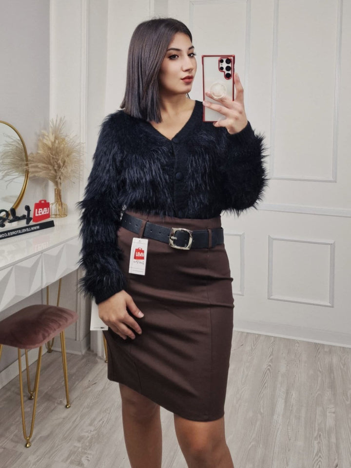 Cardigan in pelliccia modello corto con bottoni morbido e caldo Nero Level Stores