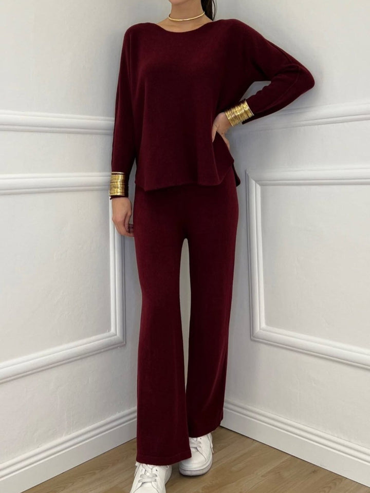 Completo composto da maglia in lana abbinato a pantaloni palazzo con vita elastica, morbido e caldo Bordo Level Stores