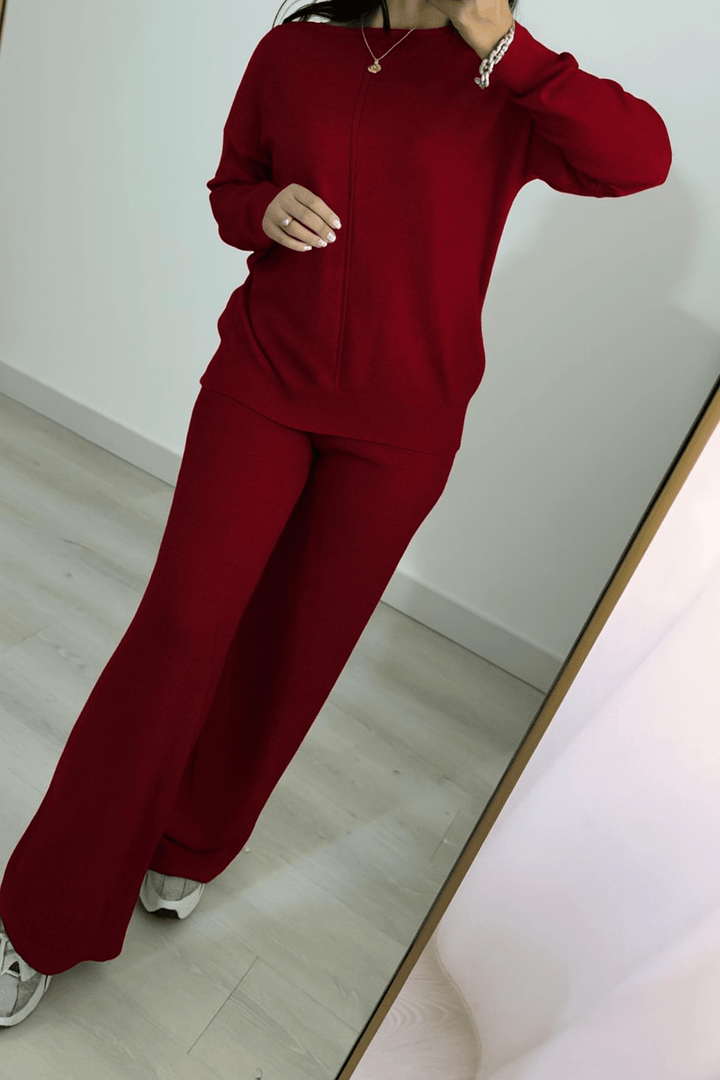 Completo composto da maglia in lana abbinato a pantaloni palazzo con vita elastica, morbido e caldo Beige Level Stores