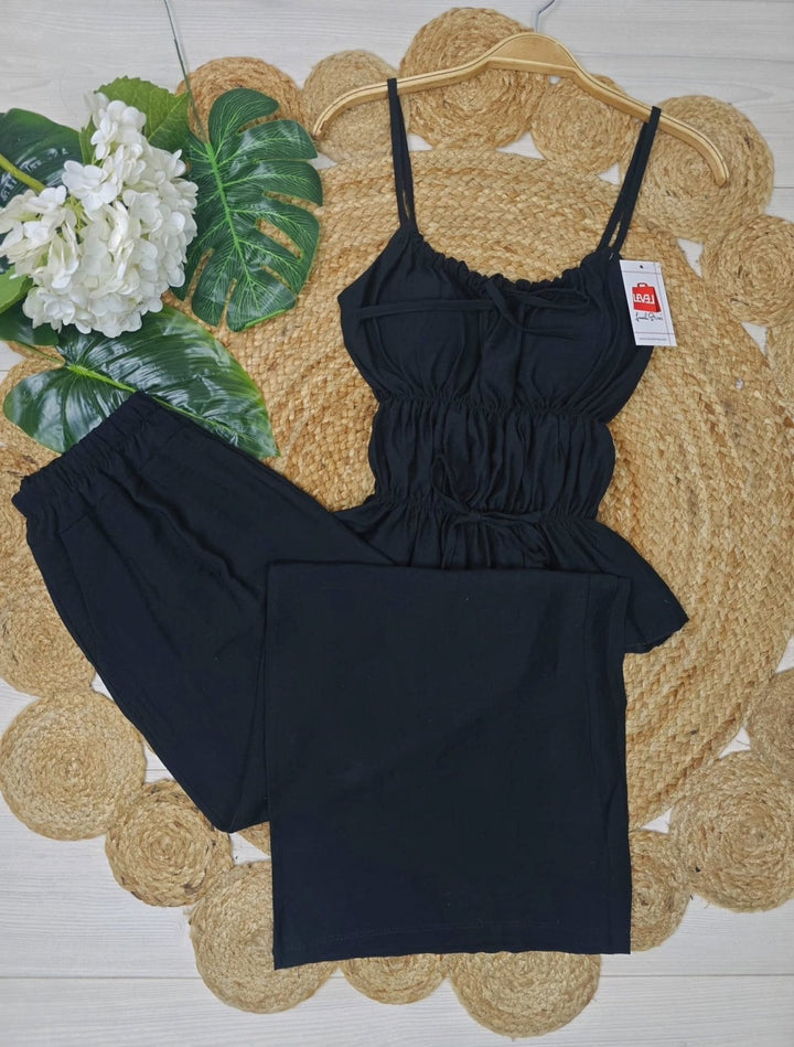 Completo in chiffon top con bretelle coppe preformate&nbsp; con volant con fascia arricciata elasticizzato e pantalone palazzo - Nero - Level Stores