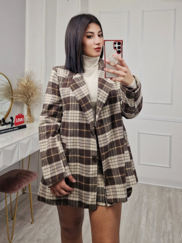 Completo in panno Giacca blazer con bottoni e pantagonna con fantasia scozzese elastico in vita inclusa la cintura pensato caldo e morbido Bordo Level Stores