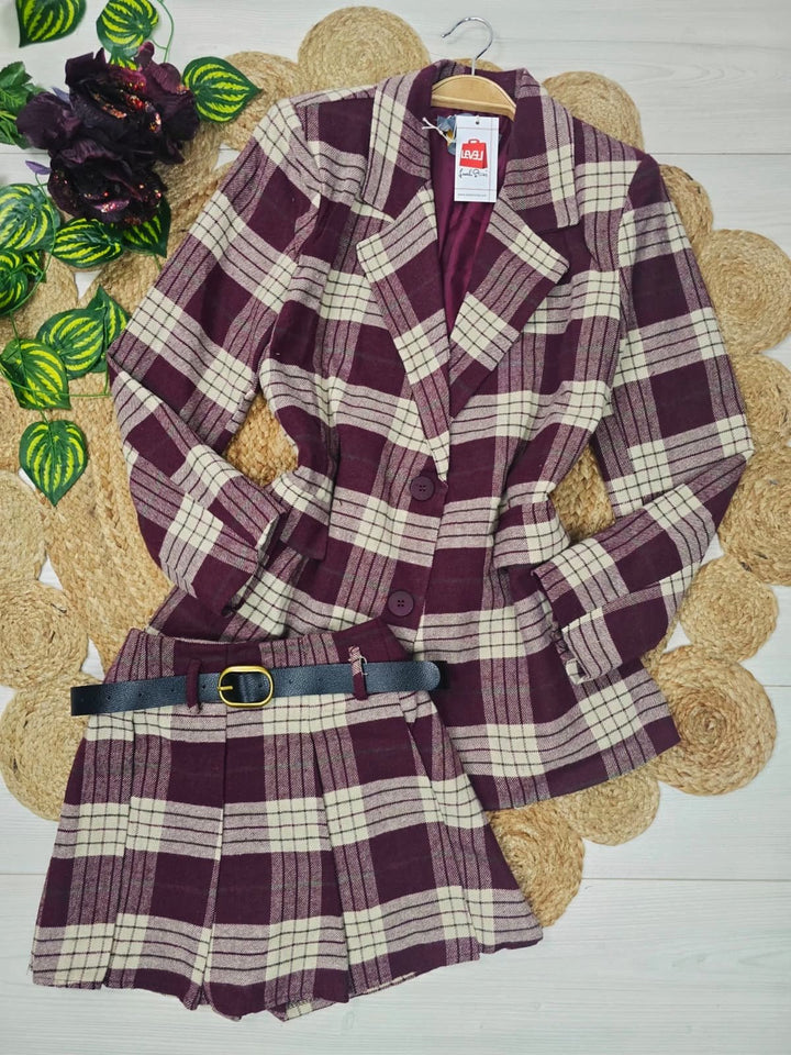 Completo in panno Giacca blazer con bottoni e pantagonna con fantasia scozzese elastico in vita inclusa la cintura pensato caldo e morbido Nero Level Stores