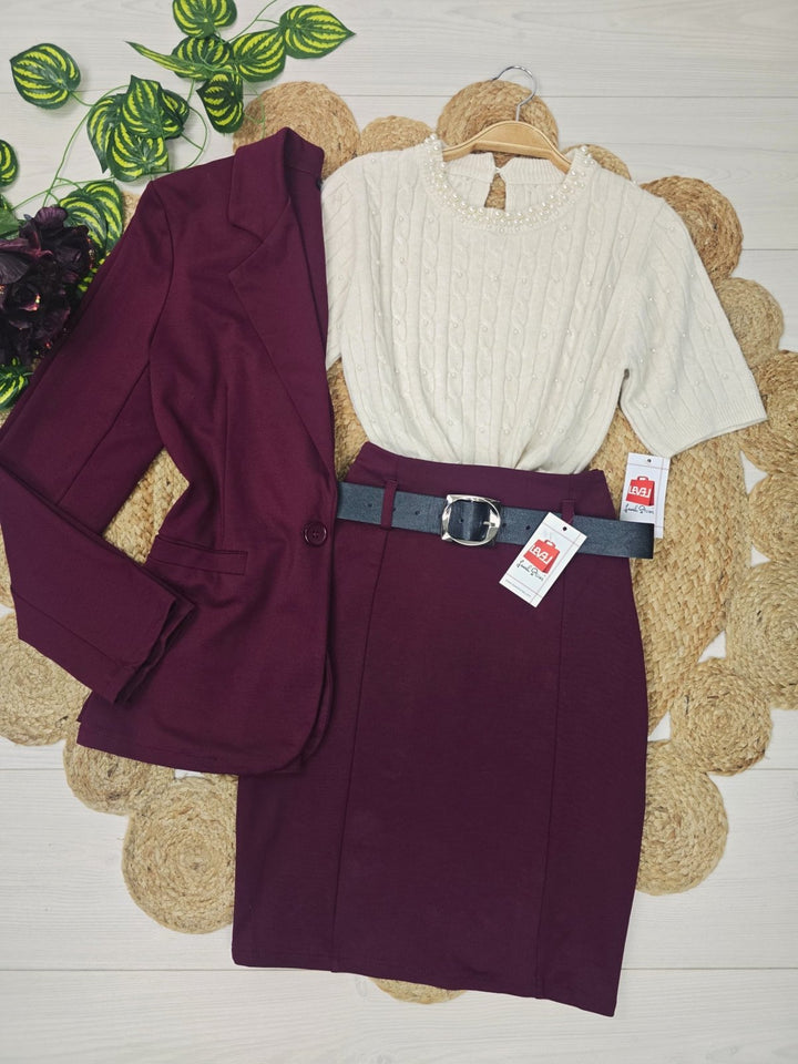 Completo sartoriale formato da giacca con bottone e gonna inclusa la cintura tessuto elasticizzato Bordo Level Stores