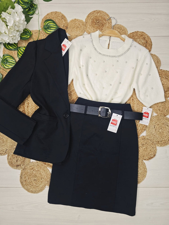 Completo sartoriale formato da giacca con bottone e gonna inclusa la cintura tessuto elasticizzato Bordo Level Stores