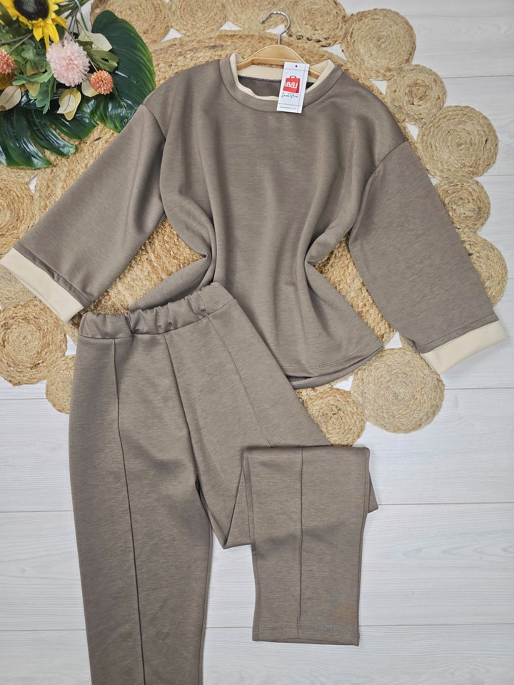 Completo tuta formato da felpa e pantaloni con elastico in vita morbido Beige Level Stores