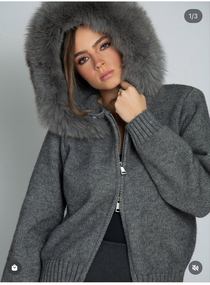 Giacca in lana con cappuccio in pelliccia con zip morbido e caldo Nero Level Stores