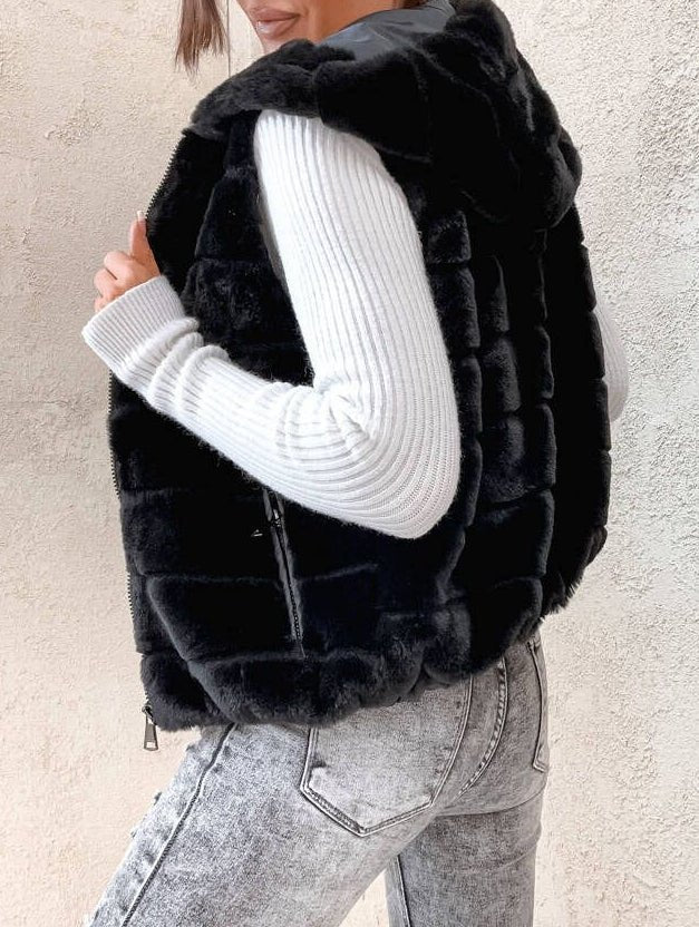 Gilet in pelliccia sintetica Cerniera Cappuccio Morbido Caldo Beige Level Stores