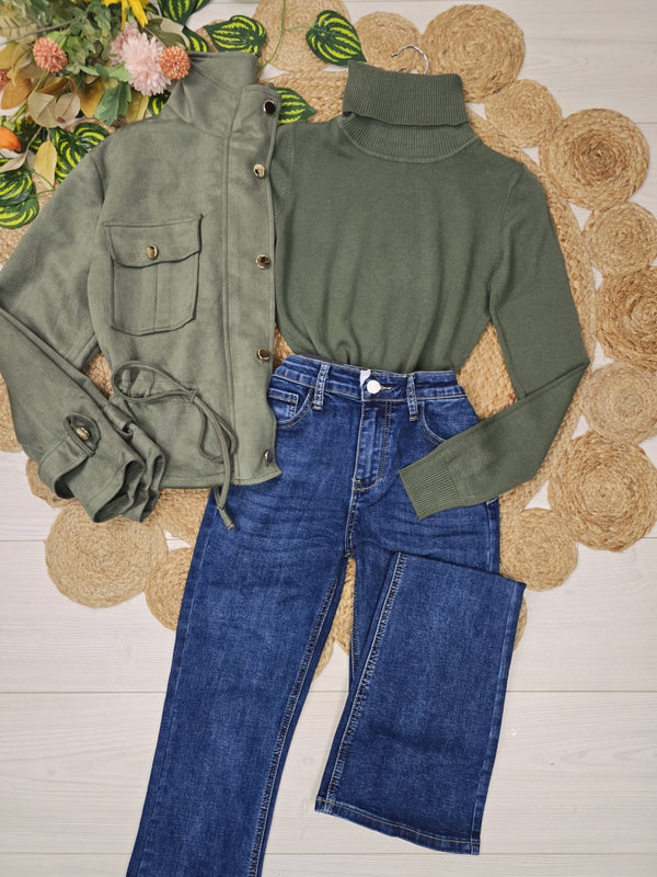 Giubbotto in dainetto a manica lunga con bottoni con tasche con lacci regolabili Nero Level Stores