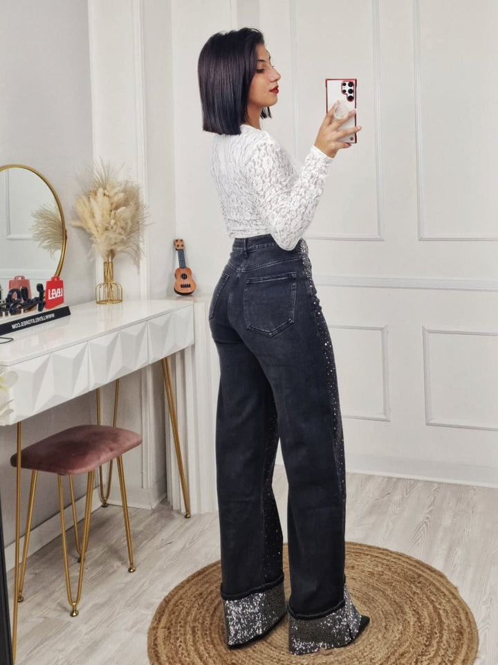 Jeans modello palazzo decorati con strass Jeans nero Level Stores