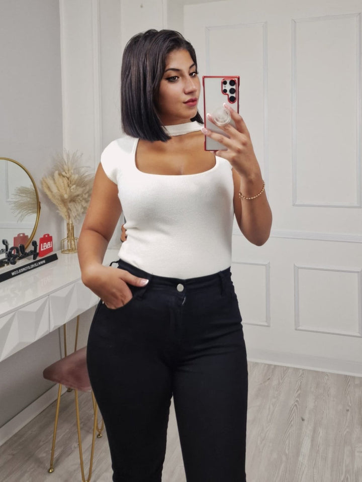 Jeans modello skinny push up Nero Level Stores