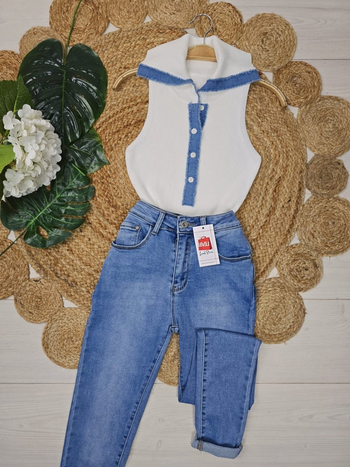 Jeans modello skinny tinta unita lavaggio chiaro Elasticizzato - Jeans chiaro - Level Stores