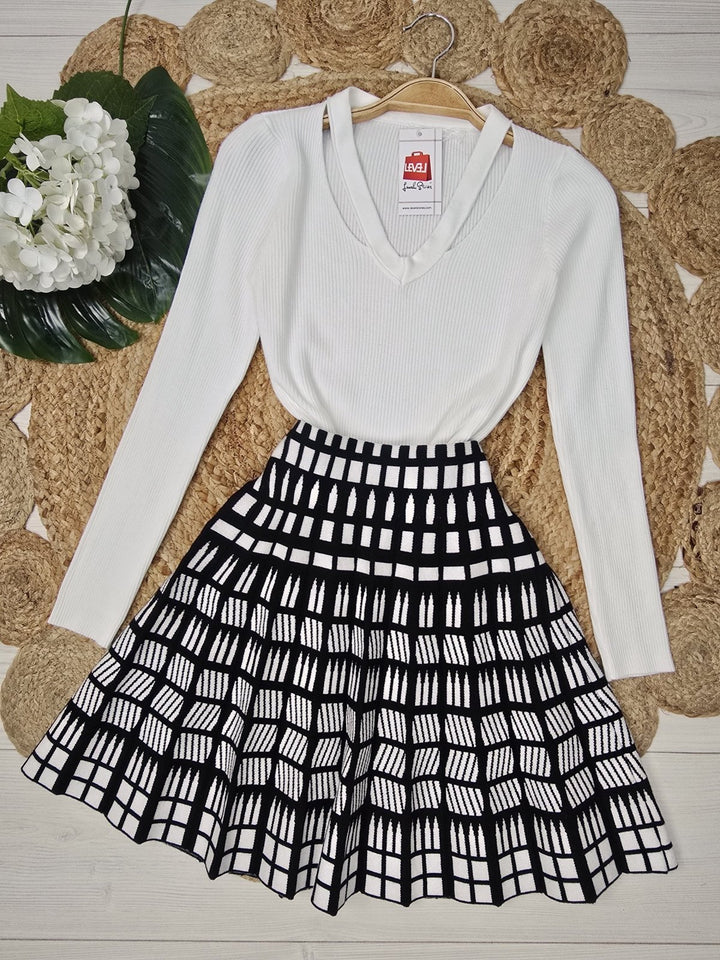 Maglia a costine scollo a v aderente morbido e caldo Bianco Level Stores