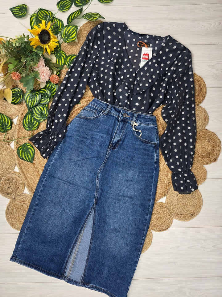 Maglia a pois con scollo a V con volant Nero Level Stores